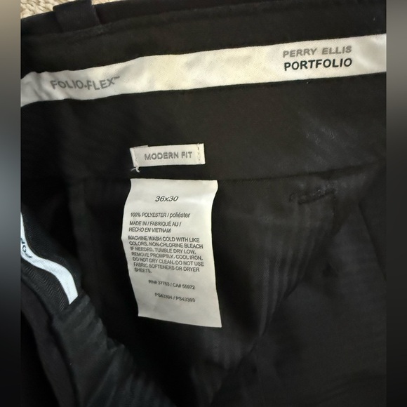Perry Ellis men pants size 36x30 black - Picture 2 of 3
